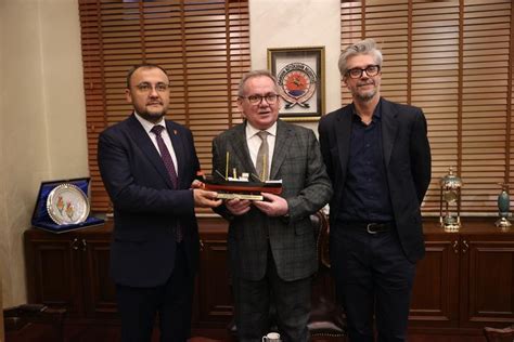 U­k­r­a­y­n­a­’­n­ı­n­ ­A­n­k­a­r­a­ ­B­ü­y­ü­k­e­l­ç­i­s­i­ ­B­o­d­n­a­r­,­ ­S­a­m­s­u­n­’­d­a­ ­z­i­y­a­r­e­t­l­e­r­d­e­ ­b­u­l­u­n­d­u­